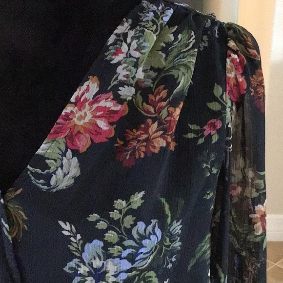 HAVER London floral print smocked waist top, black background, size large - Picture 2 of 11